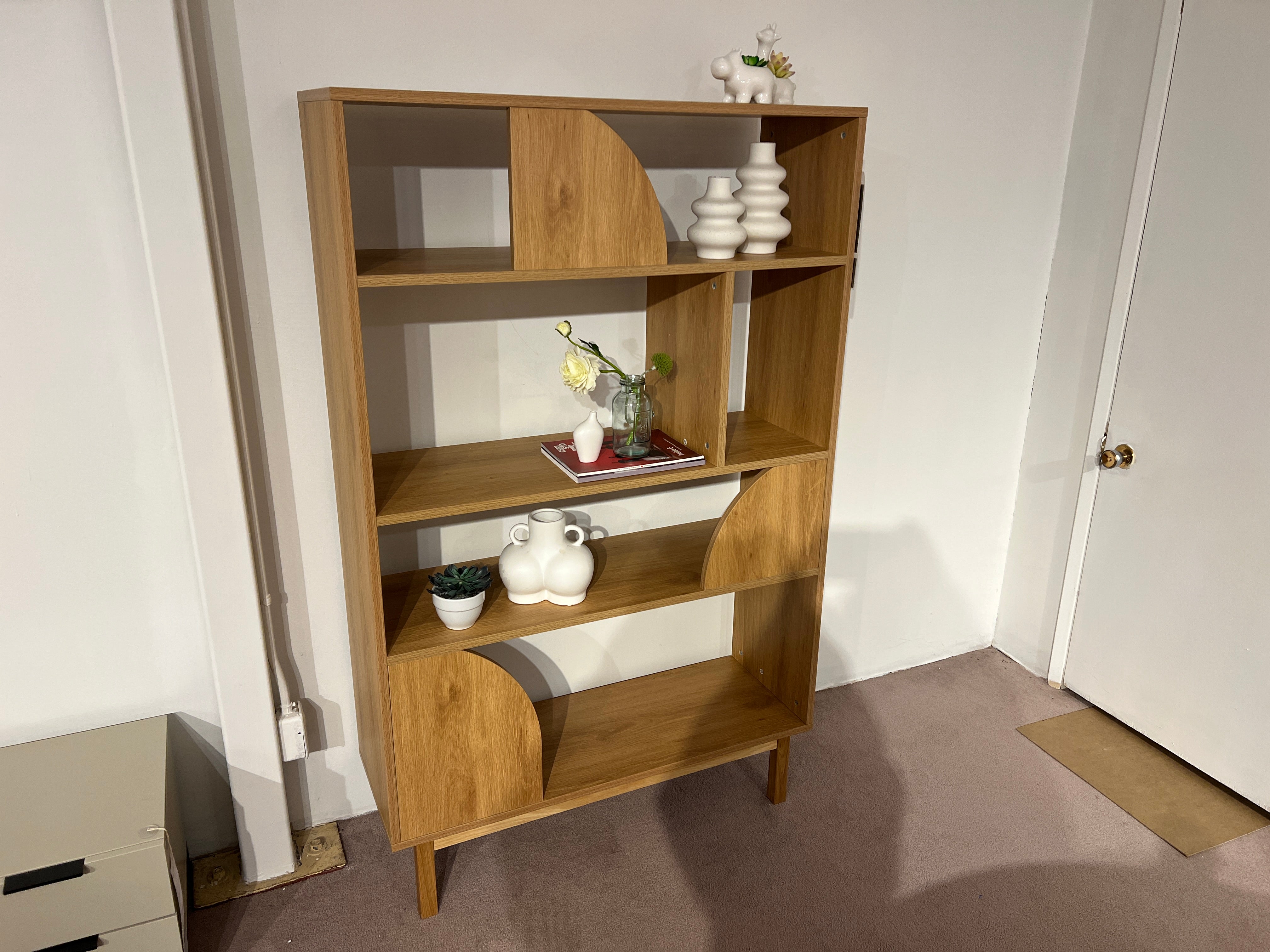 "Treselis oak wood shelving floor model
"