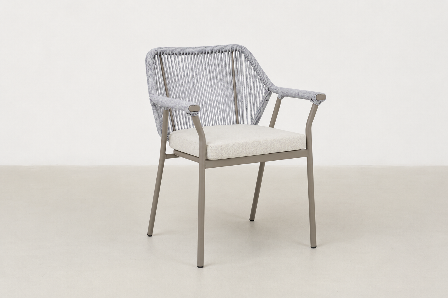 Geirsa Japandi outdoor chair and coffee table set with all-weather rope and tempered glass top