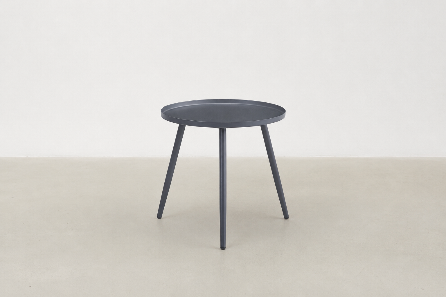 Hvalsey Japandi outdoor chair and end table set with PE rattan weave and steel frame