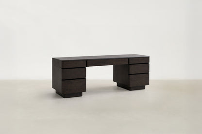 Nobou -Table
