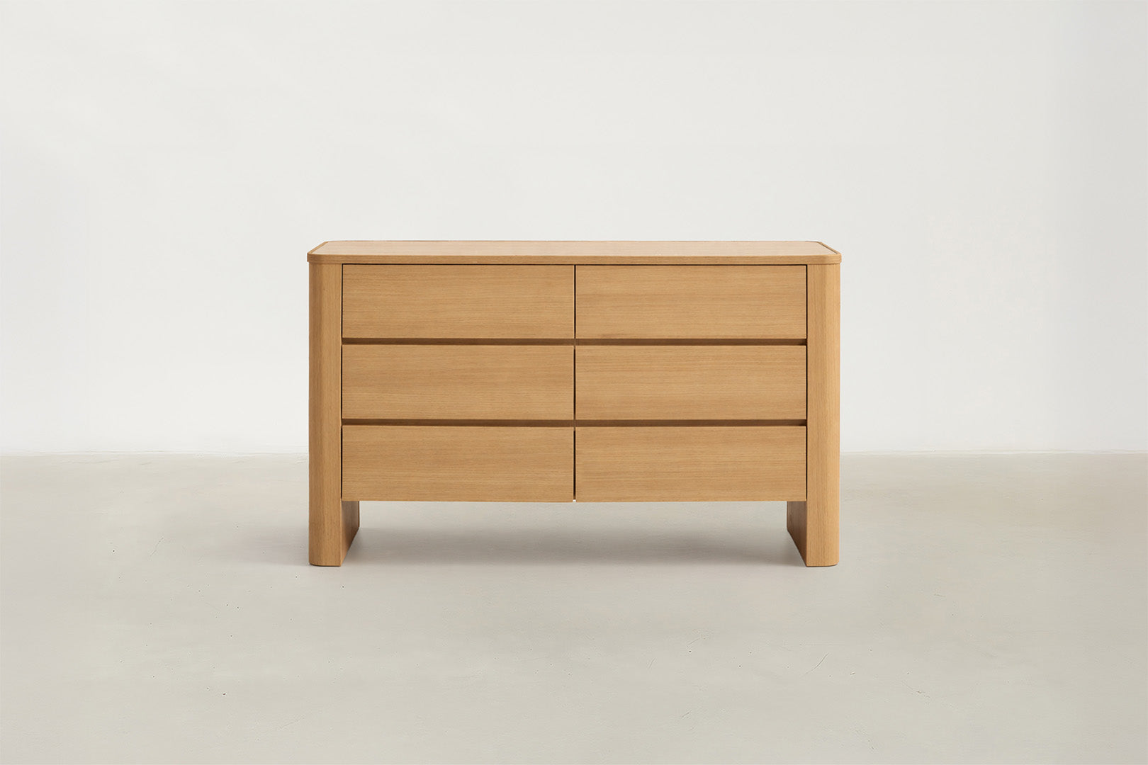 Nakau Japandi dresser with travertine-look top and oak veneer wrapped body